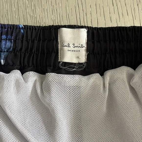 Paul Smith Black Swim Shorts - Size Large - Gently Used - Classic Designer Wear - Picture 2 of 5